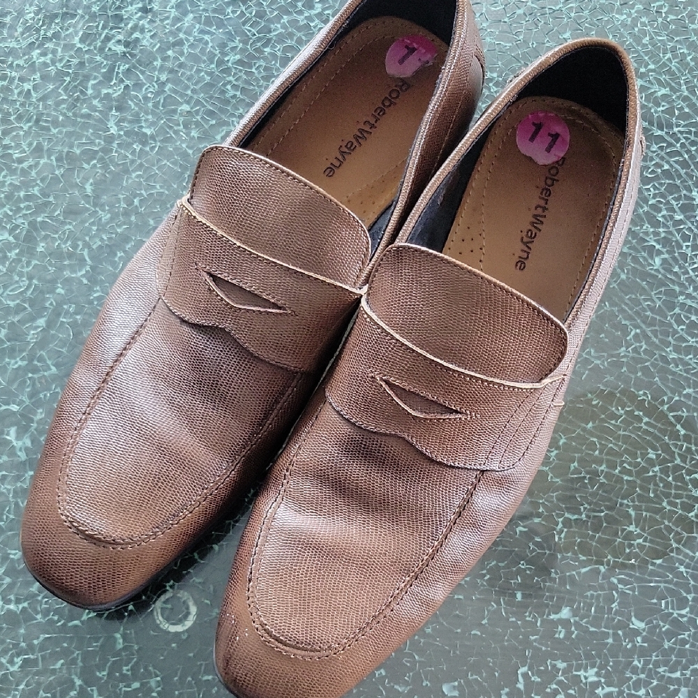 Robert Wayne Men's Brown Loafers